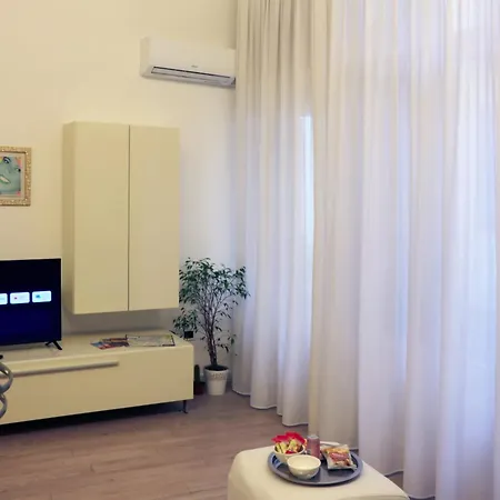 Dimora San Fermo 11 Apartment